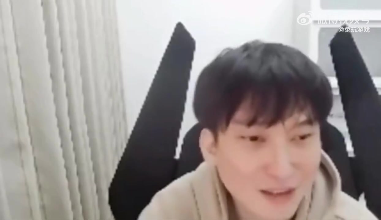 心系愛(ài)徒！BSYY：369在LPL還是排得上號(hào)的，世界賽我沒(méi)在不能幫他分擔(dān)輿論壓力